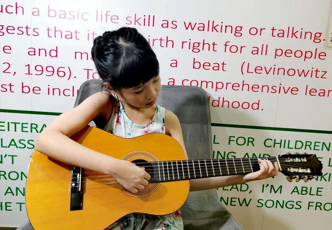 Guitar / Ukulele Lesson for Kids in Putra Height, USJ